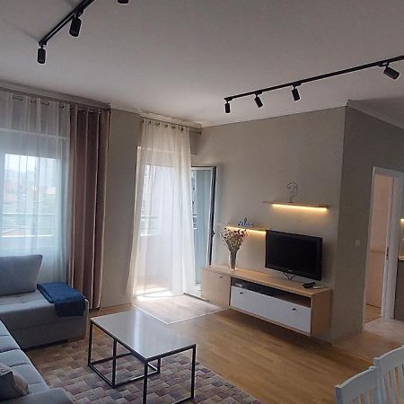 Lu-Er Tirana Center Apartment エクステリア 写真